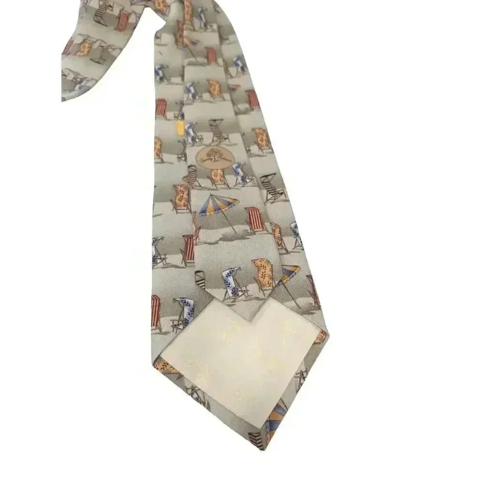 TOMMY BAHAMA 100% Silk Tie Men's Beach Chair Lounge‎ Necktie